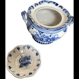 🌼Vintage  Hand Painted Blue Floral Handled Sugar Bowl No Lid Small Saucer